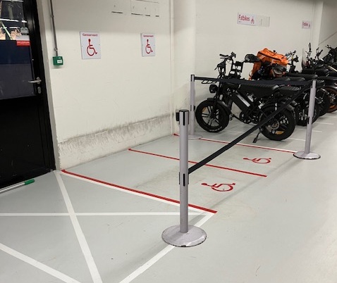 Twee mindervalidenplekken op Fietsenstalling Utrecht Vredenburg